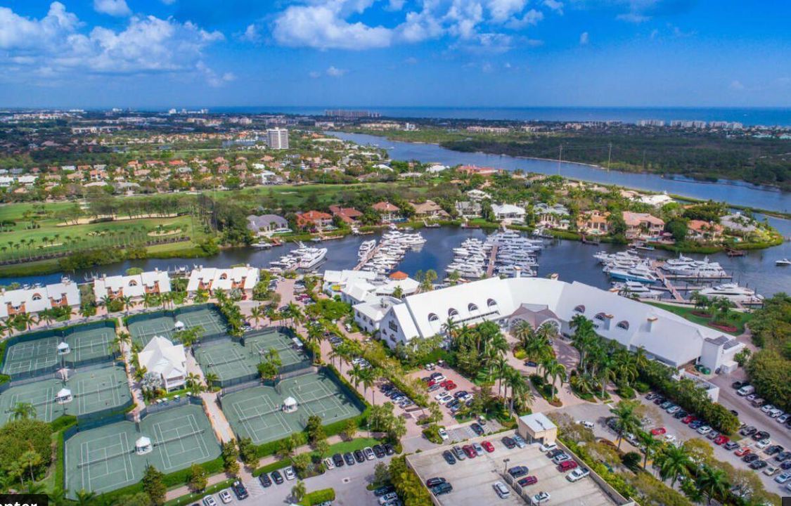 En Venta: $3,699,000 (3 camas, 2 baños, 2466 Pies cuadrados)