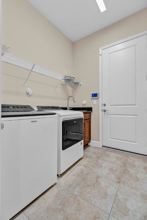 For Sale: $614,990 (3 beds, 2 baths, 2280 Square Feet)