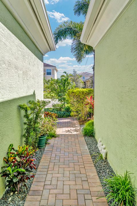 For Sale: $614,990 (3 beds, 2 baths, 2280 Square Feet)