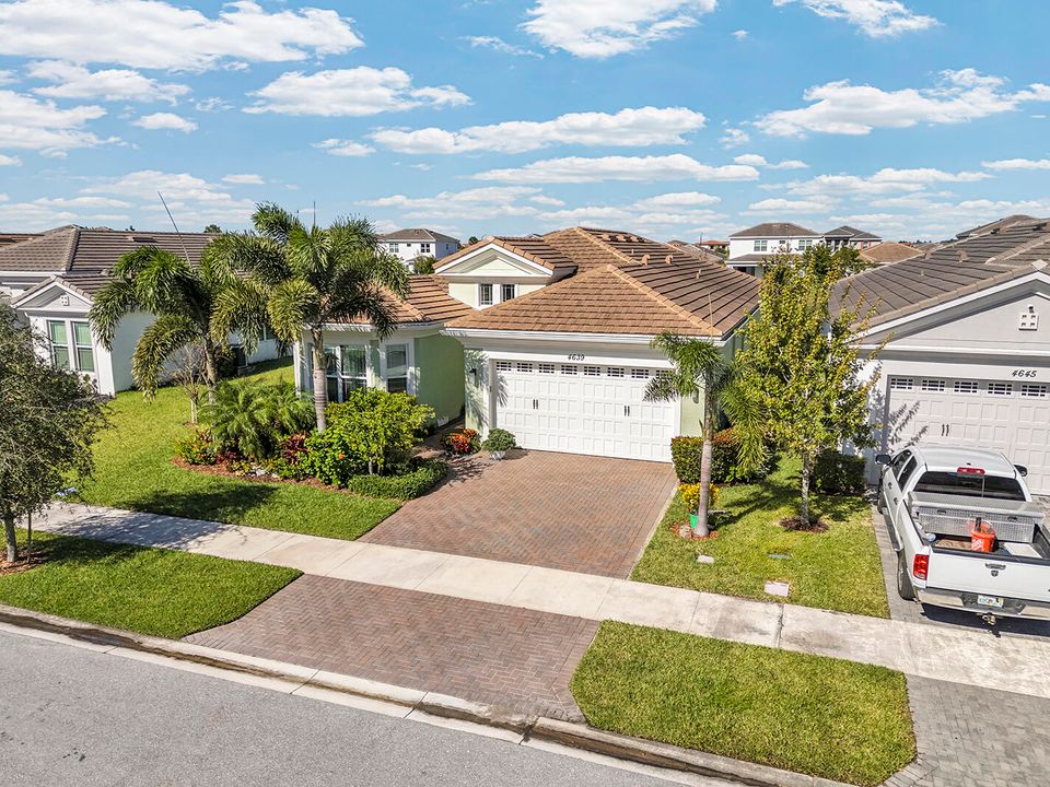 For Sale: $614,990 (3 beds, 2 baths, 2280 Square Feet)