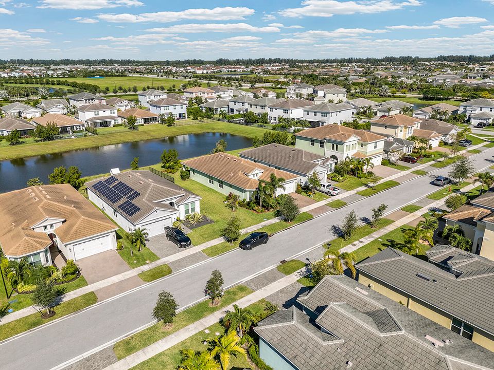 For Sale: $614,990 (3 beds, 2 baths, 2280 Square Feet)