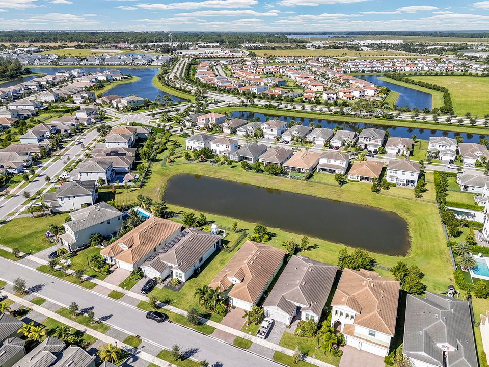 For Sale: $614,990 (3 beds, 2 baths, 2280 Square Feet)