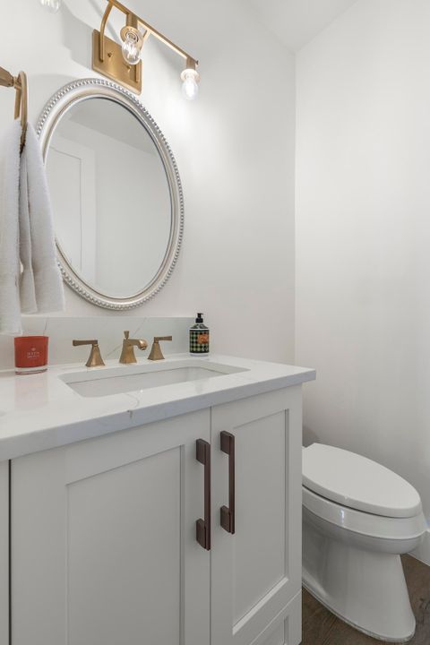 En Venta: $3,699,000 (3 camas, 2 baños, 2466 Pies cuadrados)