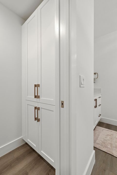 En Venta: $3,699,000 (3 camas, 2 baños, 2466 Pies cuadrados)