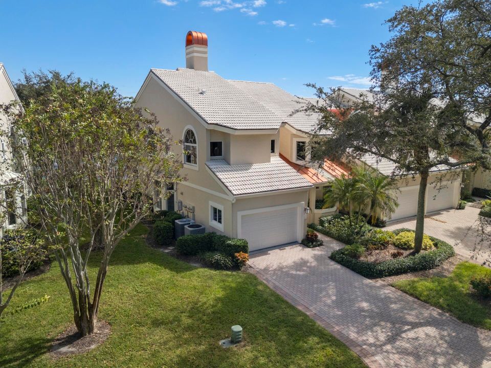 En Venta: $3,699,000 (3 camas, 2 baños, 2466 Pies cuadrados)