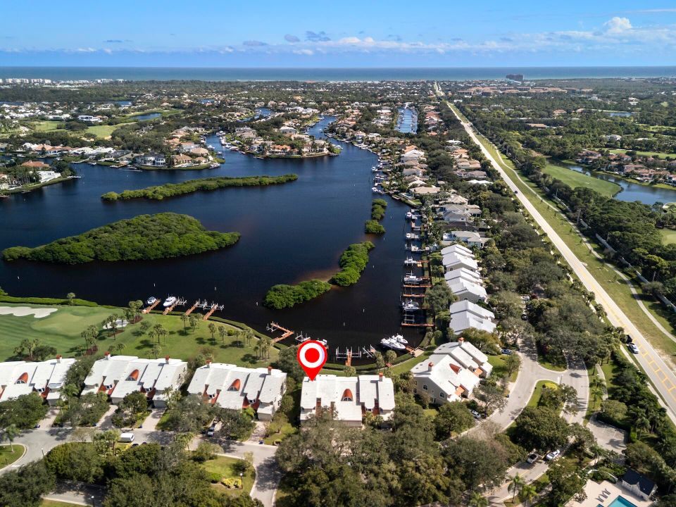 En Venta: $3,699,000 (3 camas, 2 baños, 2466 Pies cuadrados)