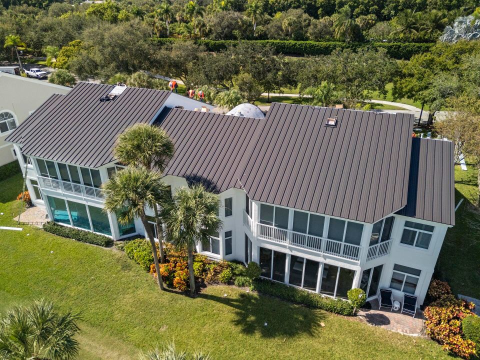 En Venta: $3,699,000 (3 camas, 2 baños, 2466 Pies cuadrados)