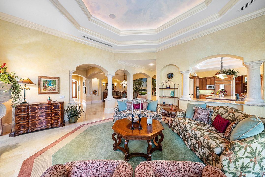 待售: $7,995,000 (4 贝兹, 4 浴室, 5661 平方英尺)