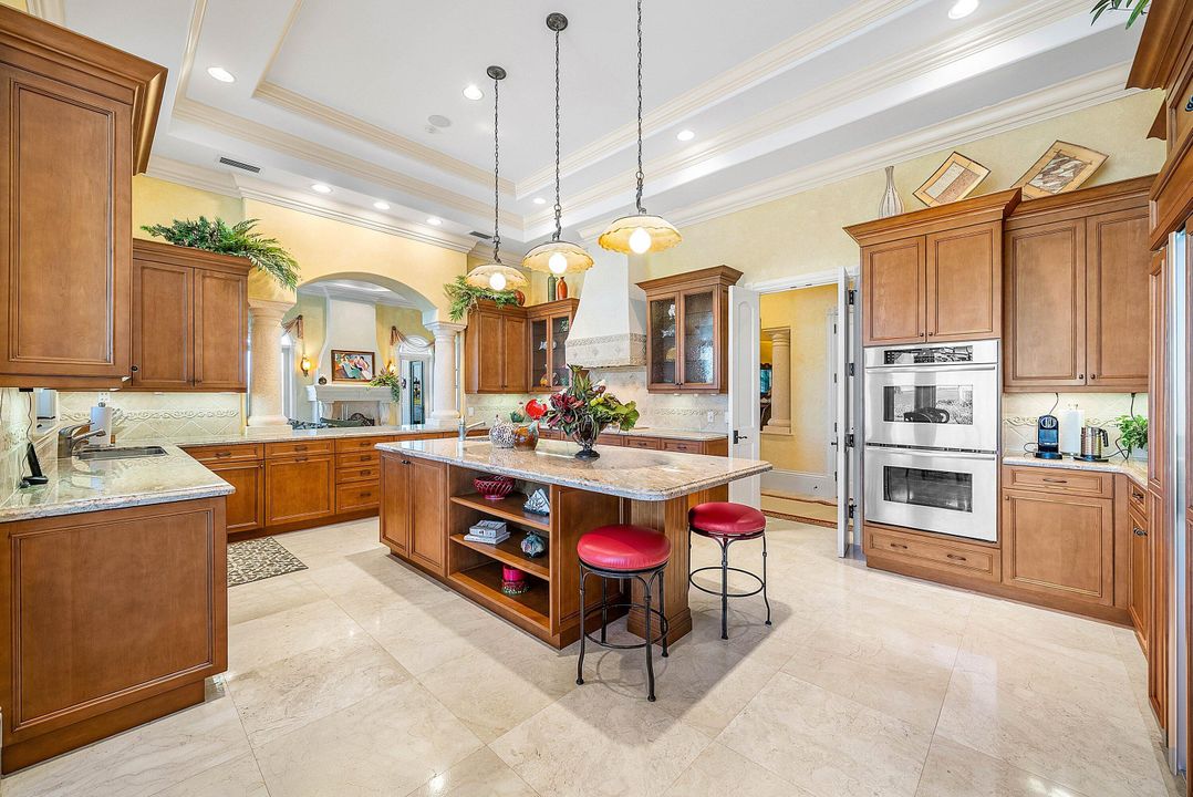 待售: $7,995,000 (4 贝兹, 4 浴室, 5661 平方英尺)