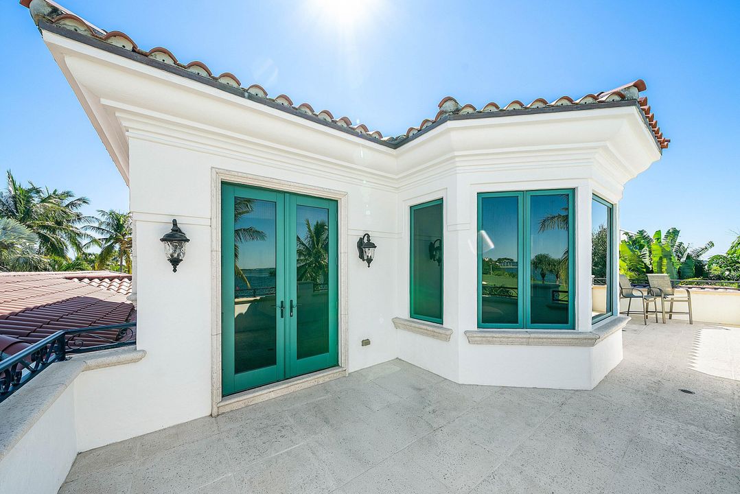 待售: $7,995,000 (4 贝兹, 4 浴室, 5661 平方英尺)