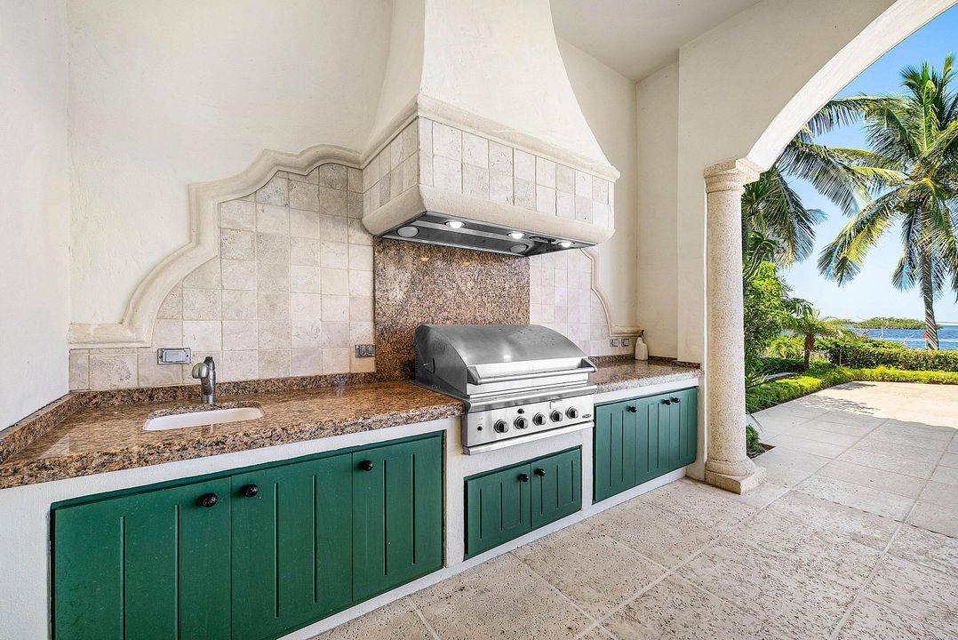 待售: $7,995,000 (4 贝兹, 4 浴室, 5661 平方英尺)