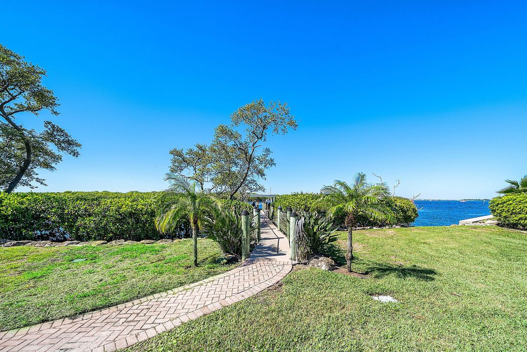 待售: $7,995,000 (4 贝兹, 4 浴室, 5661 平方英尺)