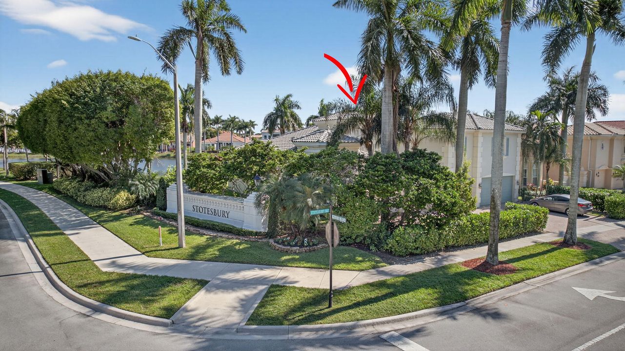 На продажу: $1,325,000 (6 спален, 5 ванн, 4112 Квадратных фут)