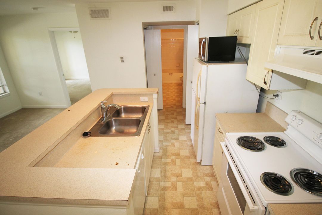 Под контрактом: $1,475 (1 спален, 1 ванн, 745 Квадратных фут)