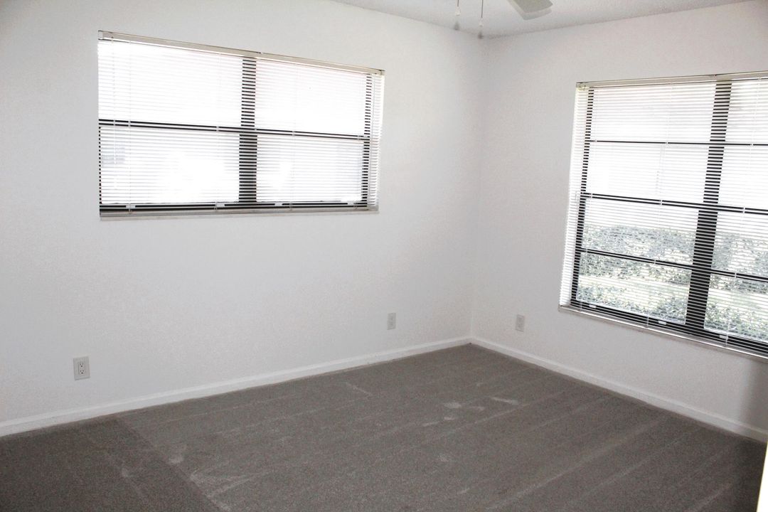 Active With Contract: $2,300 (2 beds, 2 baths, 1404 Square Feet)