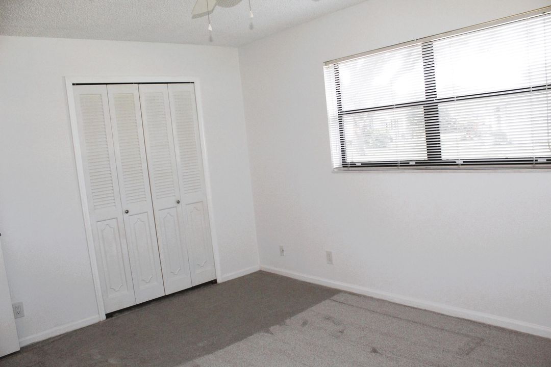 Active With Contract: $2,300 (2 beds, 2 baths, 1404 Square Feet)