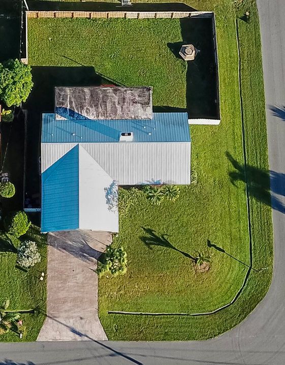 Active With Contract: $379,900 (3 beds, 2 baths, 1597 Square Feet)