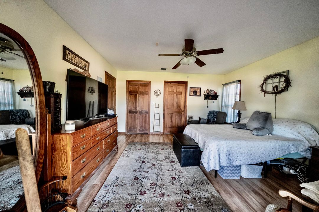 Active With Contract: $379,900 (3 beds, 2 baths, 1597 Square Feet)