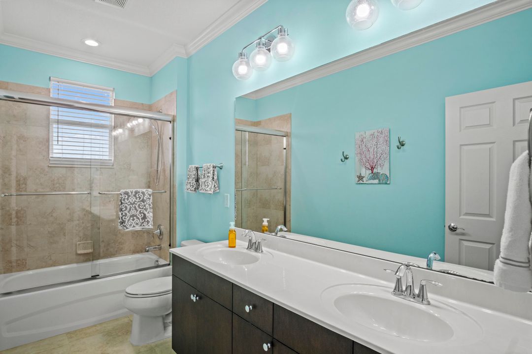 For Sale: $599,000 (5 beds, 3 baths, 3628 Square Feet)