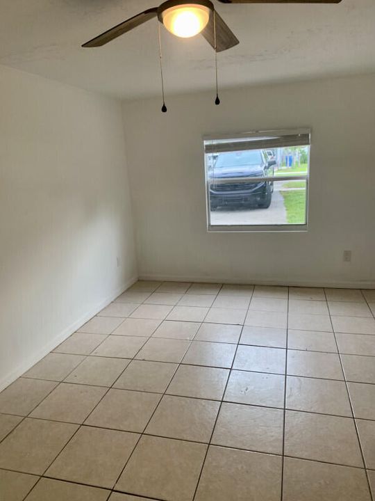 На продажу: $407,000 (3 спален, 1 ванн, 1138 Квадратных фут)