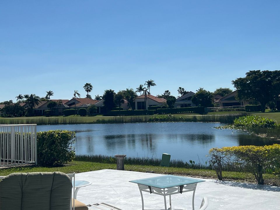 合同活跃: $729,900 (3 贝兹, 2 浴室, 2870 平方英尺)