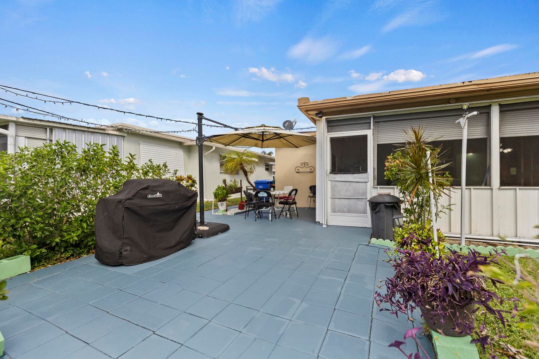 Под контрактом: $259,900 (2 спален, 1 ванн, 861 Квадратных фут)