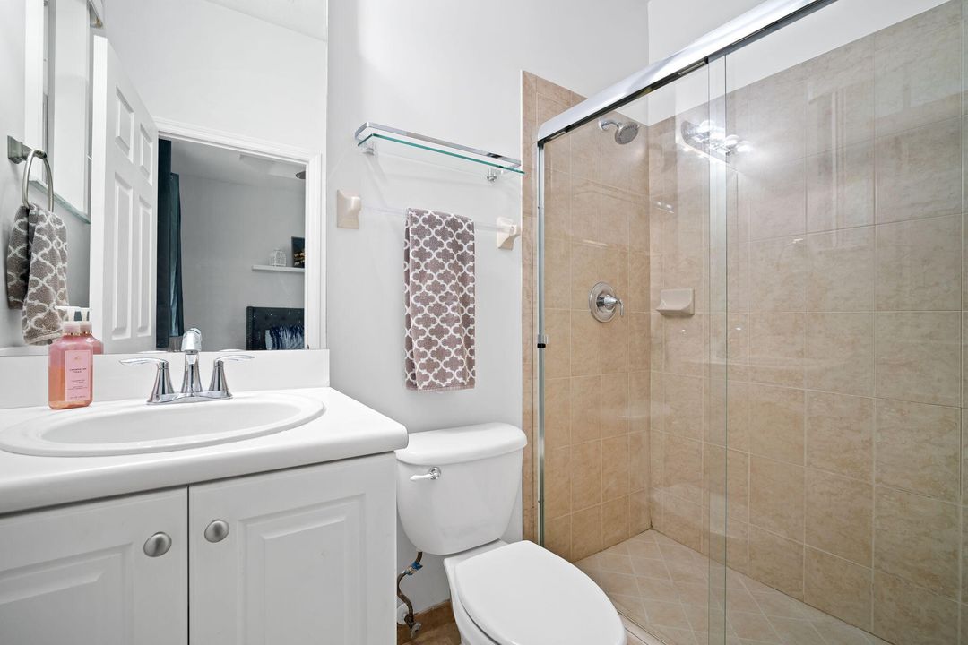 На продажу: $420,000 (3 спален, 2 ванн, 1325 Квадратных фут)