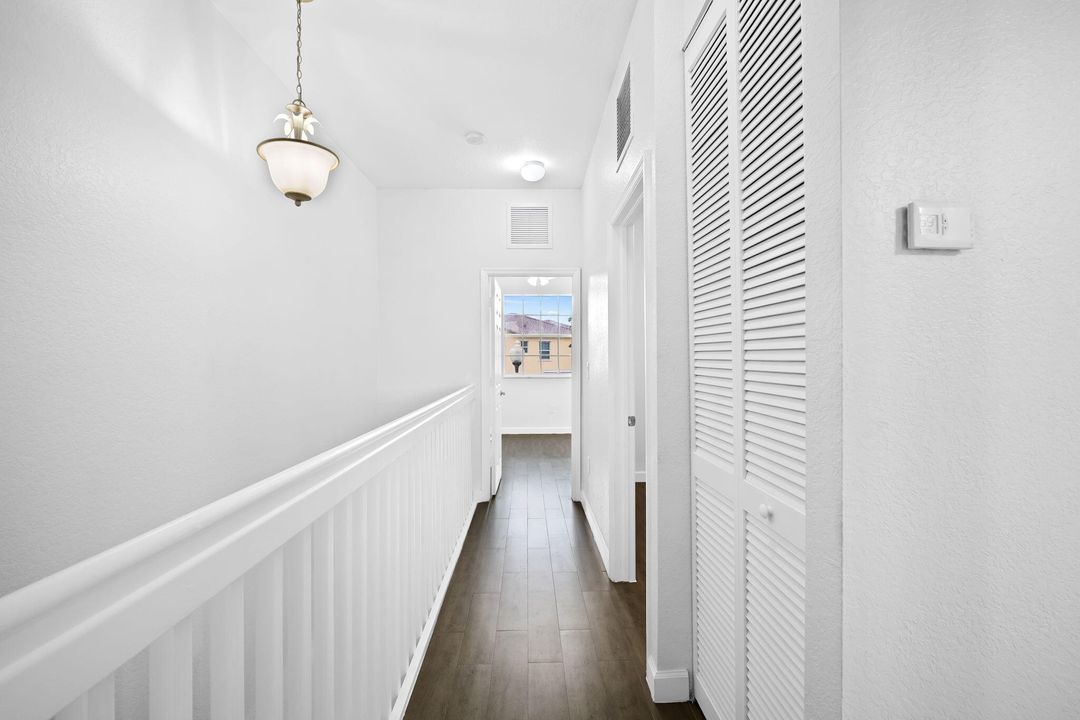 На продажу: $420,000 (3 спален, 2 ванн, 1325 Квадратных фут)