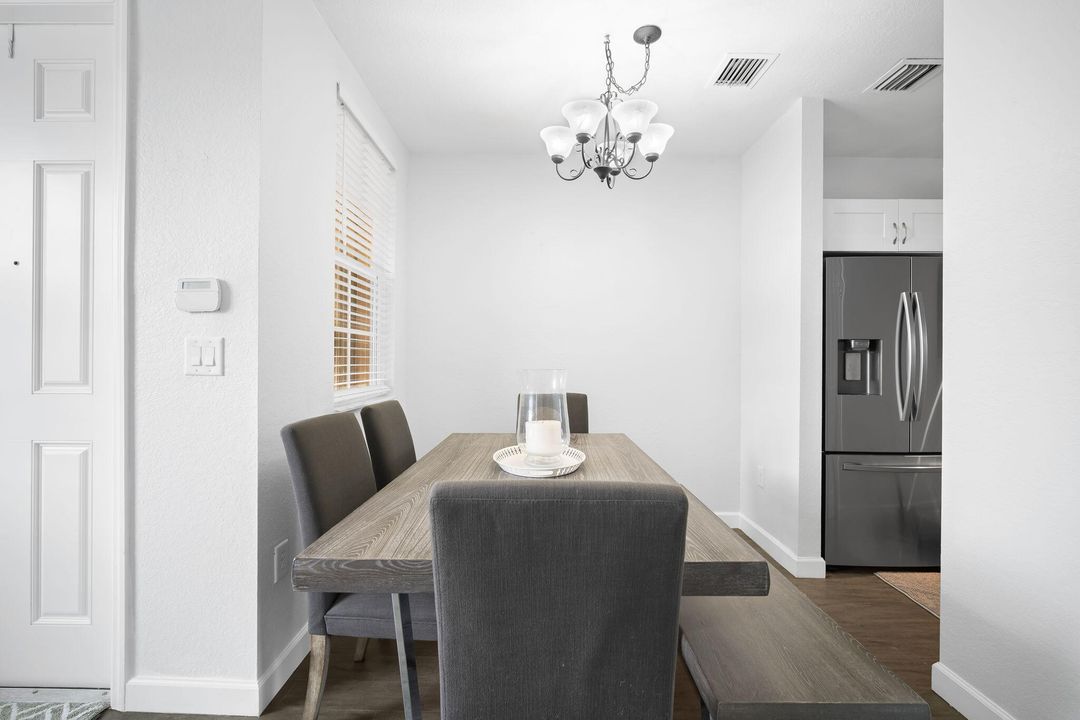 На продажу: $420,000 (3 спален, 2 ванн, 1325 Квадратных фут)