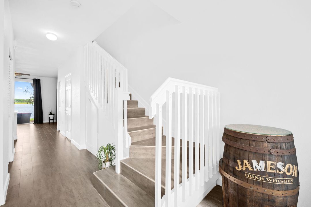 На продажу: $420,000 (3 спален, 2 ванн, 1325 Квадратных фут)