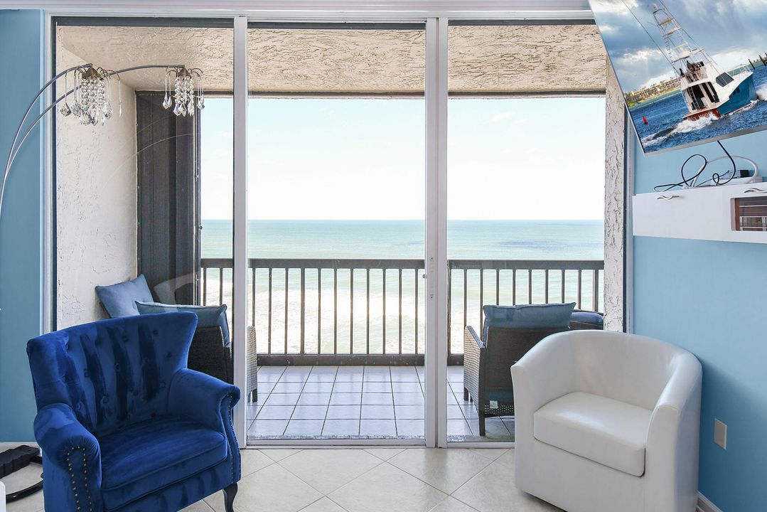 На продажу: $620,000 (2 спален, 2 ванн, 1228 Квадратных фут)