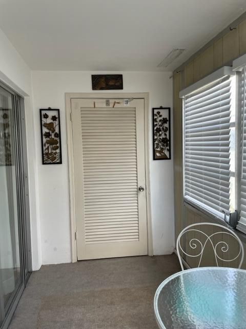 For Sale: $74,900 (1 beds, 1 baths, 612 Square Feet)