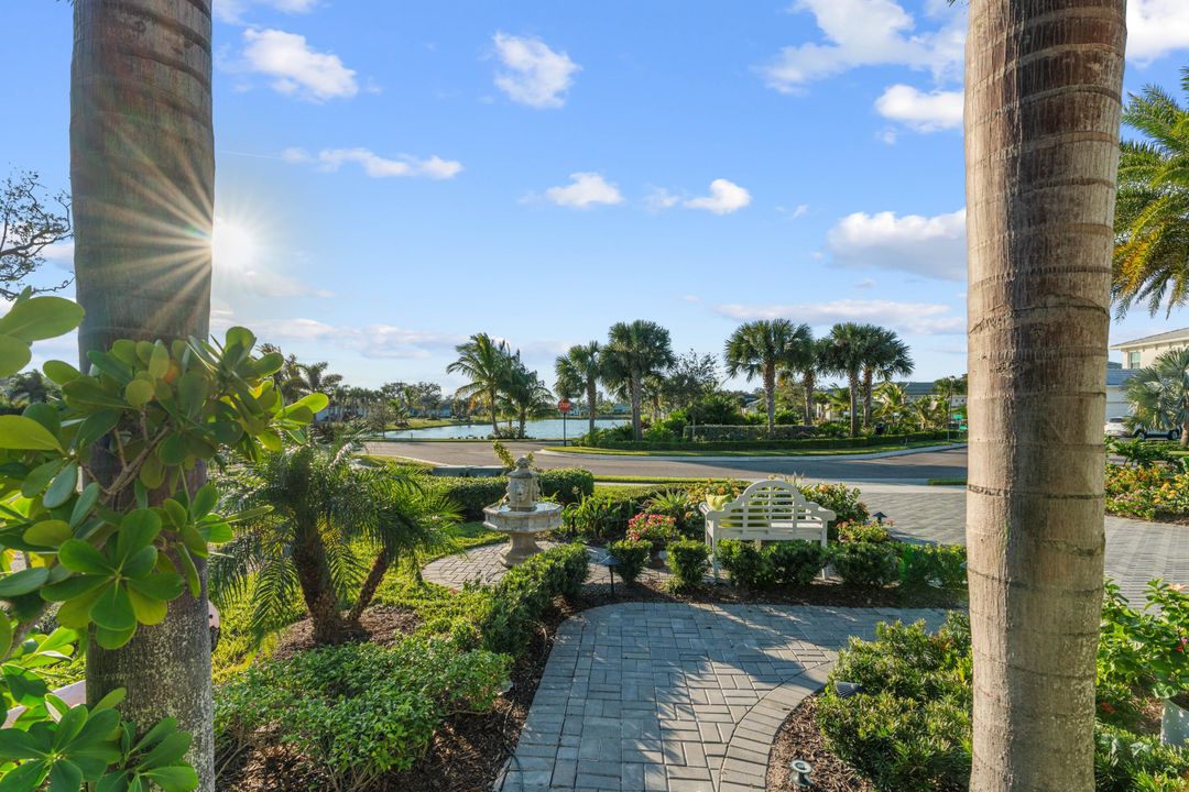 For Sale: $2,195,000 (4 beds, 4 baths, 3524 Square Feet)