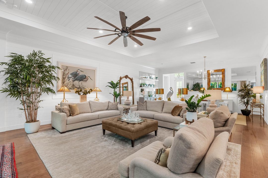 For Sale: $2,195,000 (4 beds, 4 baths, 3524 Square Feet)