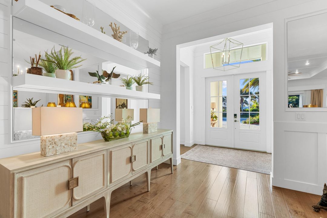 For Sale: $2,195,000 (4 beds, 4 baths, 3524 Square Feet)