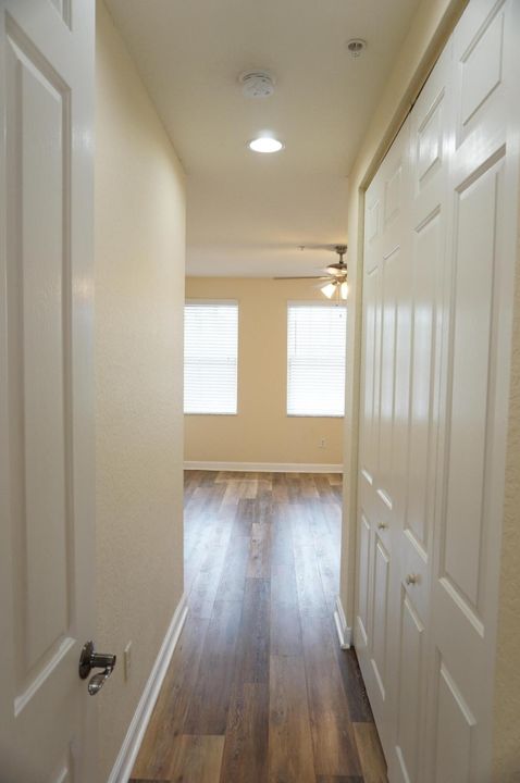 Activo con contrato: $2,450 (2 camas, 2 baños, 1448 Pies cuadrados)