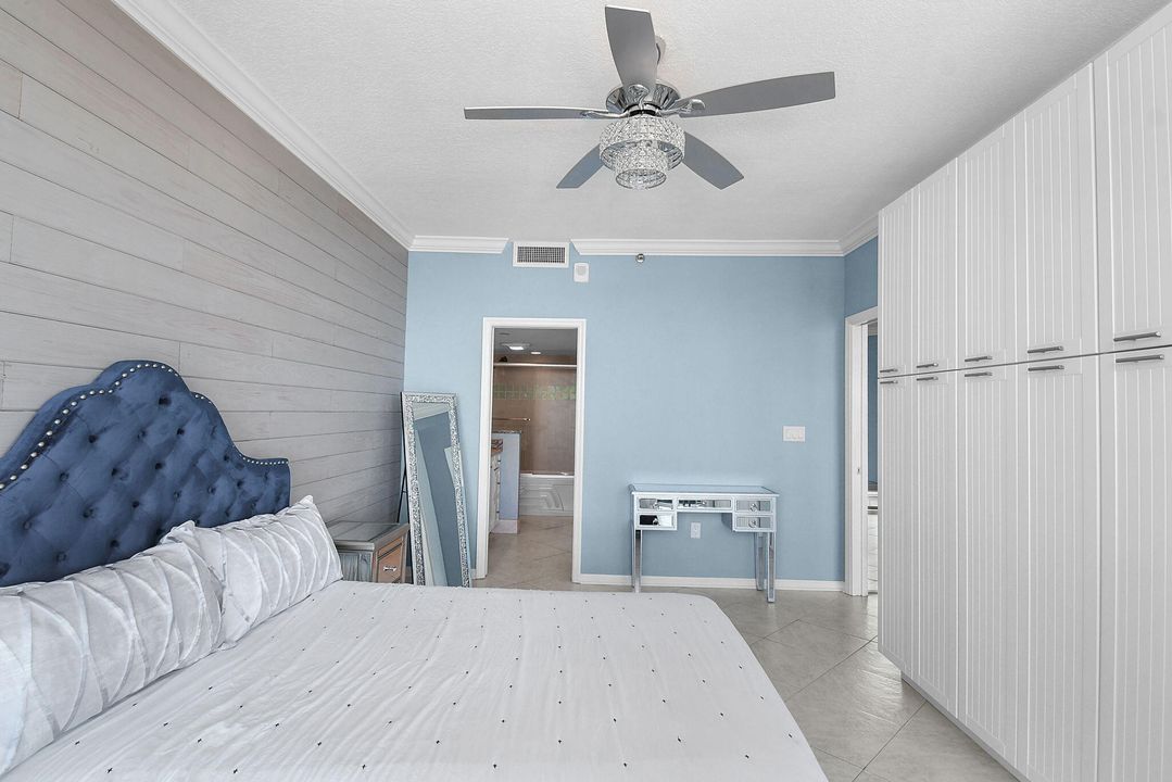 На продажу: $620,000 (2 спален, 2 ванн, 1228 Квадратных фут)