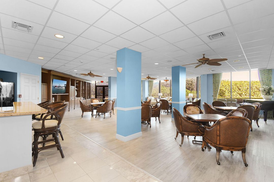 На продажу: $620,000 (2 спален, 2 ванн, 1228 Квадратных фут)