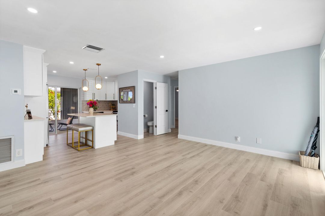 En Renta: $2,250 (2 camas, 1 baños, 1044 Pies cuadrados)