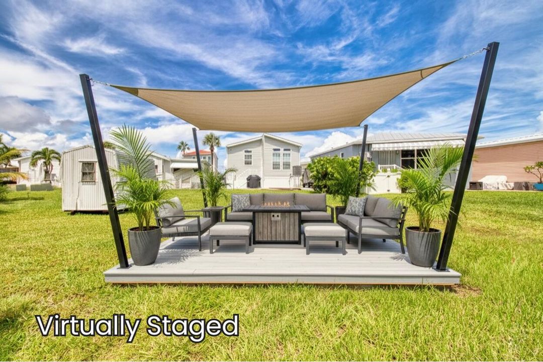 For Sale: $409,000 (2 beds, 2 baths, 700 Square Feet)