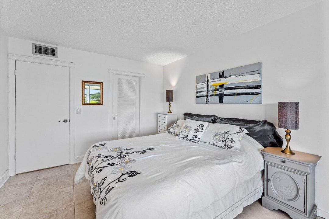 En Venta: $249,999 (2 camas, 2 baños, 1062 Pies cuadrados)