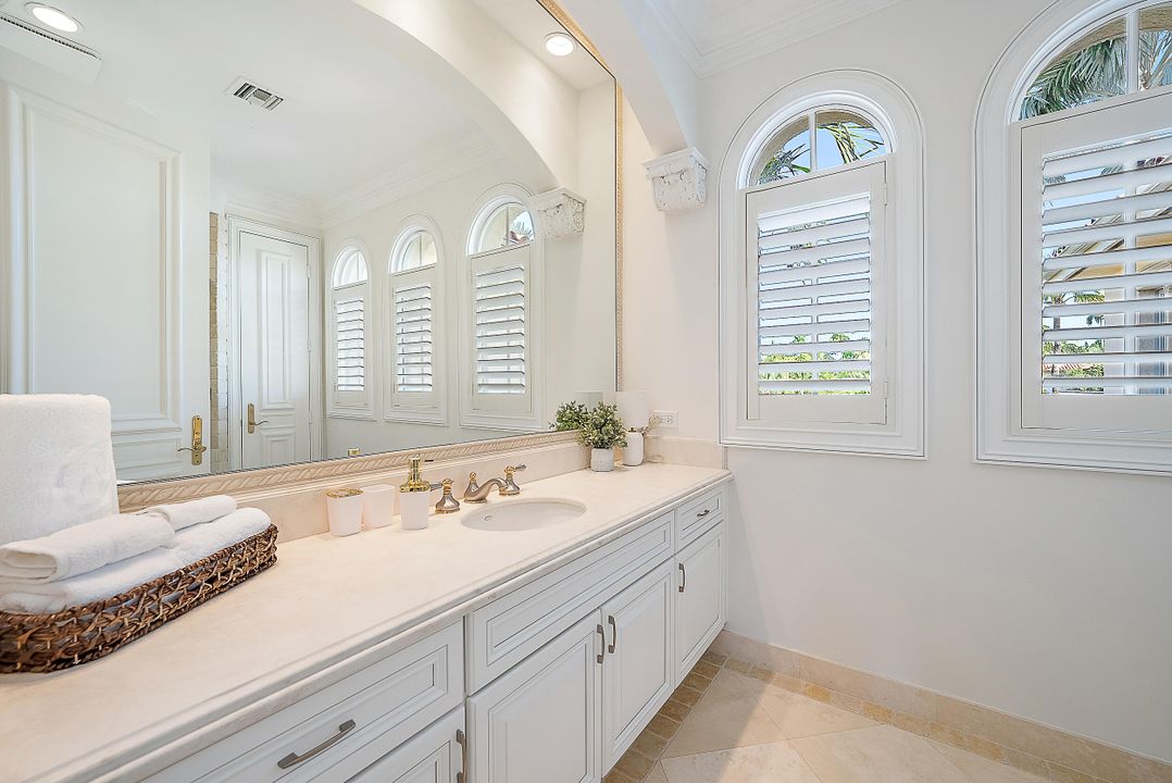 For Sale: $16,000,000 (4 beds, 4 baths, 4195 Square Feet)