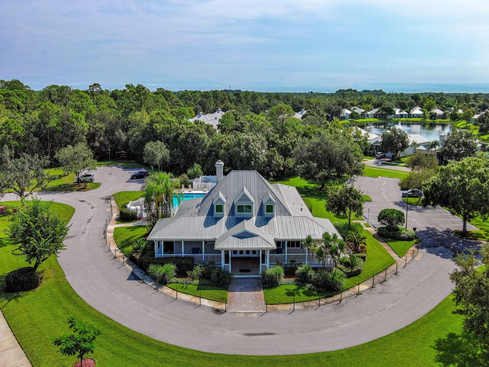 На продажу: $299,900 (3 спален, 2 ванн, 1687 Квадратных фут)