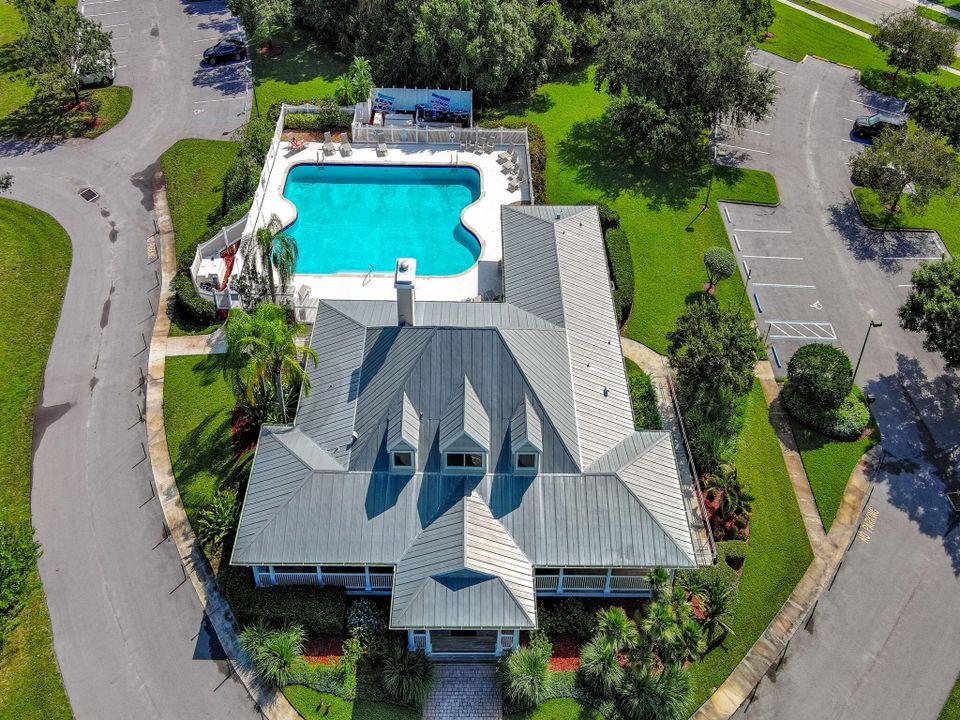 На продажу: $299,900 (3 спален, 2 ванн, 1687 Квадратных фут)