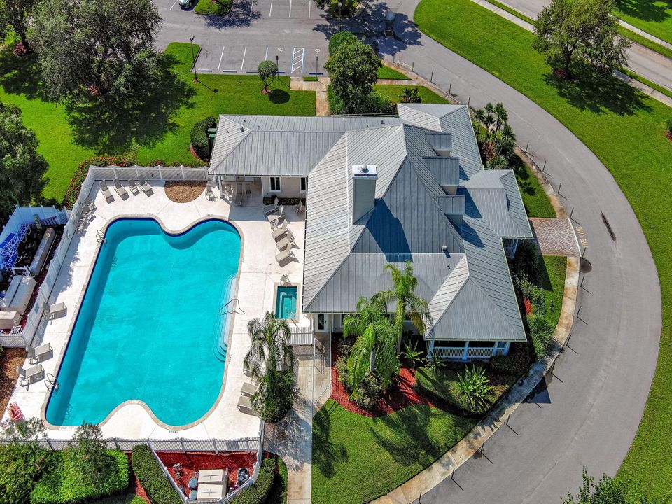 На продажу: $299,900 (3 спален, 2 ванн, 1687 Квадратных фут)