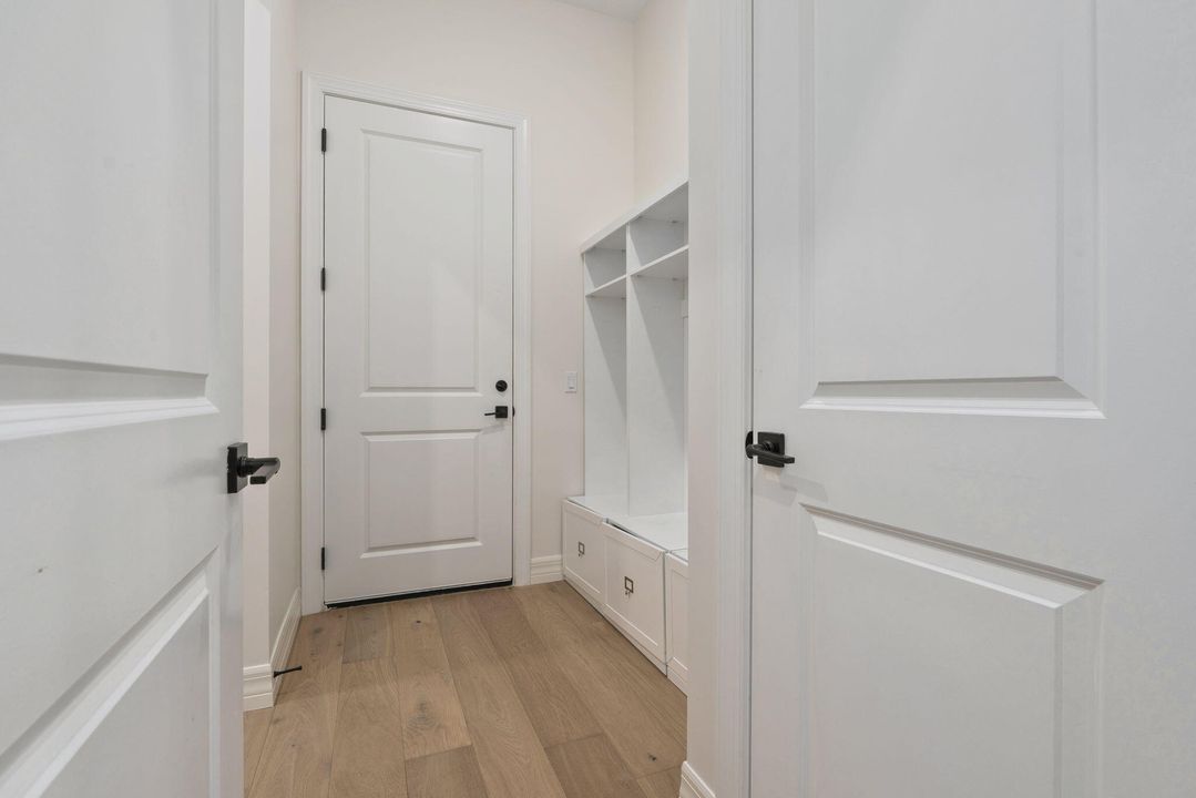 En Venta: $1,175,000 (3 camas, 3 baños, 2478 Pies cuadrados)