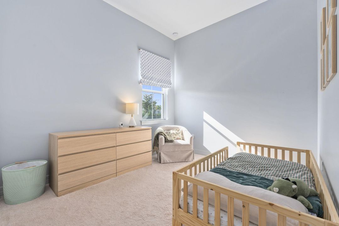 En Venta: $1,175,000 (3 camas, 3 baños, 2478 Pies cuadrados)