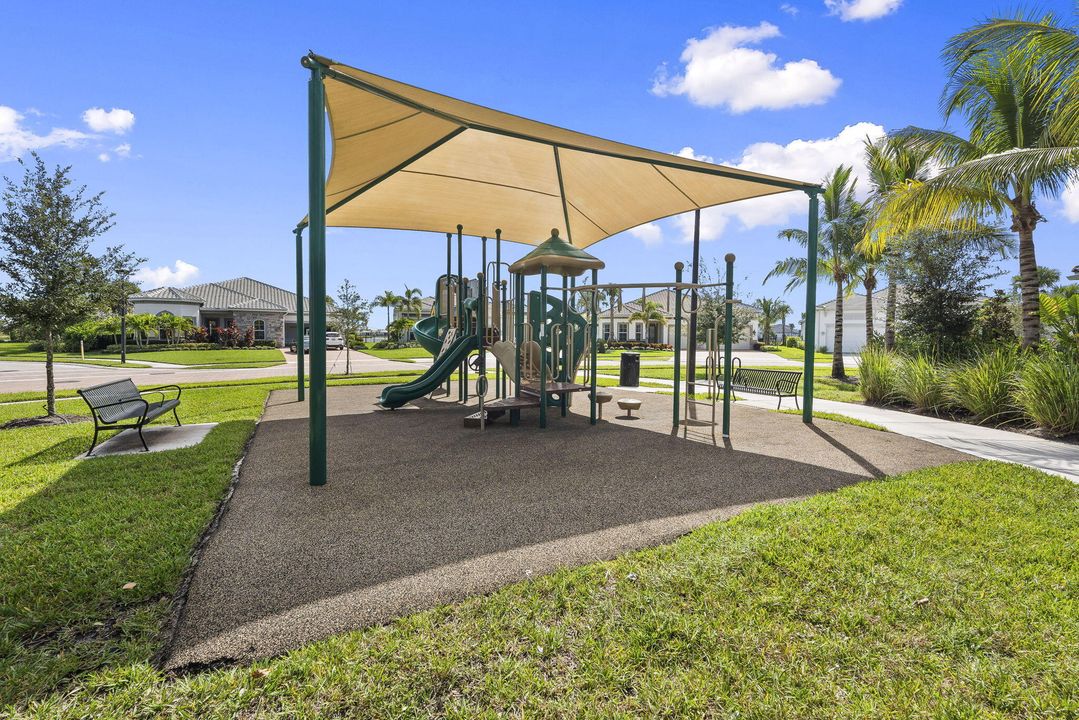 En Venta: $1,175,000 (3 camas, 3 baños, 2478 Pies cuadrados)