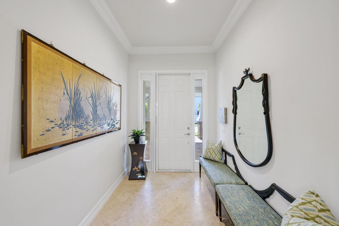 合同活跃: $1,185,000 (3 贝兹, 2 浴室, 1872 平方英尺)