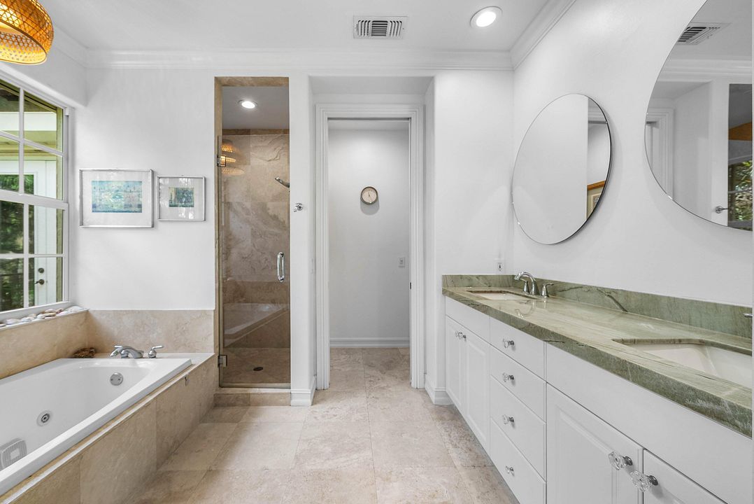 Под контрактом: $2,875,000 (3 спален, 2 ванн, 2458 Квадратных фут)